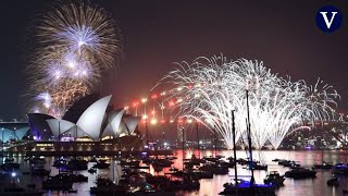 Australia recibe ya al Año Nuevo 2024 con fuegos artificiales [upl. by Nomled398]