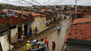 Les inondations gagnent du terrain dans le nordest du Brésil [upl. by Muller]