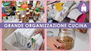 ORGANIZZAZIONE CUCINA  COME RIORDINARE I PICCOLI SPAZI  DECLUTTERING  ROUTINE DI PULIZIA [upl. by Candide]