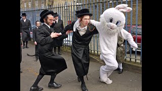 Stamford Hill  The capital of Ashkenazi ultraOrthodox Jews in Europe 🇮🇱 [upl. by Airotnahs]