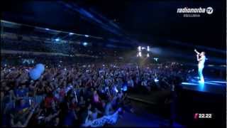 Gigi DAlessio  Arena della Vittoria Bari  28092012  RadionorbaTV Parte 4  Medley Italiano [upl. by Sidnala]