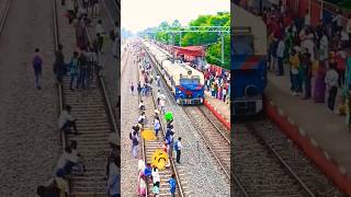 Train running status video [upl. by Ziwot]