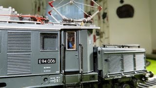 The crocodile by Roco HO gauge German electric Locomotive DRG E94 [upl. by Darya]