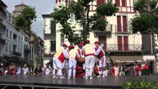 Danse traditionnelle des 7 provinces Basques  Fandango de la province de Guipúzcoa [upl. by Rutger962]