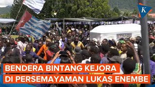 Bendera OPM Berkibar Saat Prosesi Pemakaman Lukas Enembe [upl. by Ignacius958]