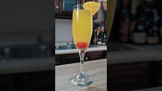 MIMOSA 🥂🍊  Delicioso Coctel con Vino Espumoso  Drinkiando shorts [upl. by Larochelle]