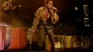 Mecano  Bailando salsa Live91 MadridLas Ventas [upl. by Ennazor]