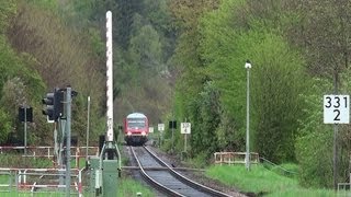 Extrem Kurze Annäherungszeit Am Bahnübergang  Railroad Crossing [upl. by Garek479]