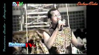 Xasan Adan Samatar  Heesta Baladwayn Live Garoonka Kubada Shabaga ee Muqdisho [upl. by Elletnahs]