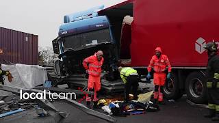 Incidente mortale a Monza tra tir e auto in via Marconi [upl. by Gilliam209]