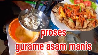 proses masak gurame asam manis [upl. by Thorbert638]