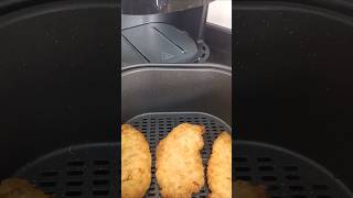 Air fryer Chicken breastHow to cook chicken in air fryerAir fryer recipesytshorts [upl. by Eugeniusz]