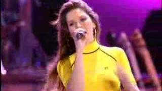 Shania Twain  That Dont Impress Me Much Live in Chicago  2003 [upl. by Narah]