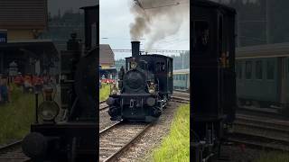 🚂 Klein gegen Gross Die Dampflok E 33 853 trifft auf die 141R1244 bei der Abfahrt in Sumiswald🌟 [upl. by Enelak]