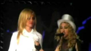 Madonna y Britney Spears de nuevo juntas [upl. by Rorke]