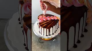 como decorar tortas con chantilly hermoso [upl. by Azmuh]