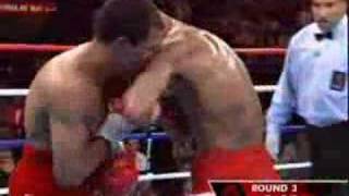 Diego Corrales Vs Jose Luis Castillo Round 3 [upl. by Michiko]