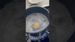 🥚My method of poaching eggs instantfood food ramenegg ramen cheapmeals instantnoodles [upl. by Fawne]