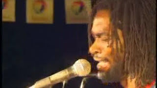 Beautiful Nubia  OWURO LOJO Live 2005 [upl. by Ellenuahs559]