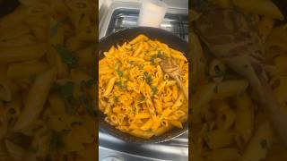 Gigi Hadid pasta gigihadidpasta pasta food dinner [upl. by Dnalloh]