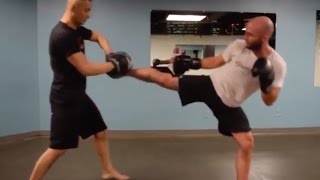 32 Classic Kickboxing Combinations [upl. by Fan]