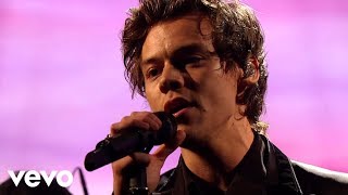 Harry Styles  Sign of the Times Live on The Graham Norton Show [upl. by Nihcas936]