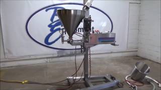 Unifiller Depositor Model UNI 1000i Running with Foot Pedal [upl. by Gniw55]