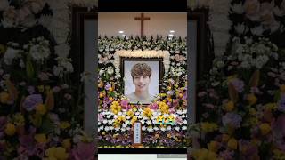 jonghyun funeral  never thought this would happen shinee jonghyun funeral missyou [upl. by Bolme546]