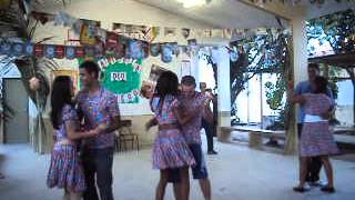 APRESENTAÇÃO DE DANÇA  Tamborete de Forró [upl. by Anrat477]