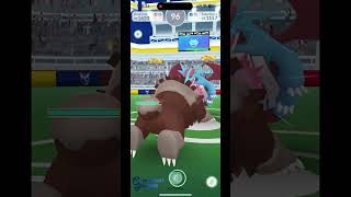 Pokemon Go  gintotski Gym Raid [upl. by Nevs]