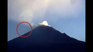 Captan supuesto OVNI en cercanías del Popocatépetl [upl. by Alford]