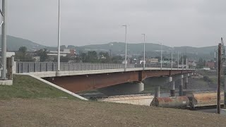 Bridge and portofentry connecting Maine and New Brunswick open [upl. by Suolekcin]