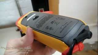 Fluke 373 TrueRMS 600A600V AC Clamp Meters [upl. by Ahsenad]