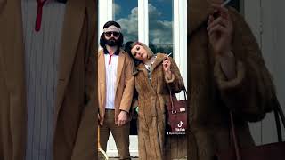 Richie and Margot Tenenbaum from Wes Anderson’s The Royal Tenenbaums at CosXpo 2022 [upl. by Sherye]