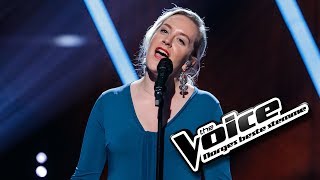 Agnes Stock  Selmas sang  The Voice Norge 2017  Live show [upl. by Enna218]