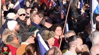 Hommage au Pr Montagnier lors de la manifestation anti pass du 12 février 2022 [upl. by Eicam]