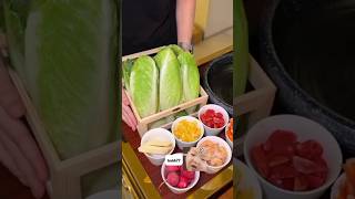 Ăn salad xà lách Romaine 208 mỗi hộp 68 vẫn là 1 đầu 240K duongpho food anvat streetfood [upl. by Nahbois789]