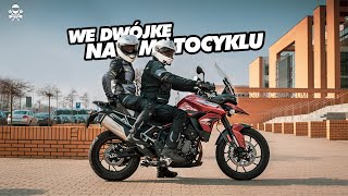 Jak jeździć w dwie osoby na motocyklu Jazda z pasażerką  co warto wiedzieć [upl. by Hackathorn]