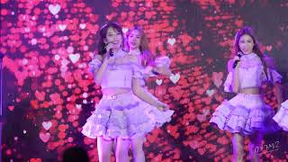 BNK48 Fame  Tsugi no Season  The Magical Christmas The EmQuartier Fancam 4K 60p 221225 [upl. by Panaggio869]