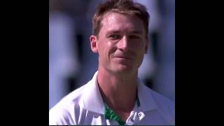 Dale Steyn Sets Up Sachin Tendulkar With Amazing Inswing Delivery [upl. by Anilehs961]