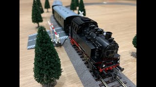 Unboxing the Roco H0 train analog start set and running the steam locomotive class 80 [upl. by Leila987]