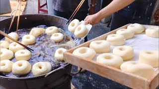 New taipei city Secret Street FoodFried DoughnutsPandan PancakesScallion Pancake  三重隱藏版街頭美食 [upl. by Foss412]