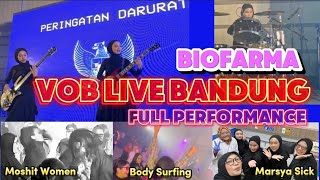 MOSHING amp BODY SURFING WOMEN AMAZING VOB LIVE BANDUNG [upl. by Deryl]