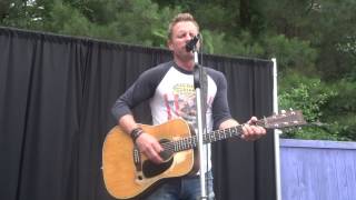 Dierks Bentley sings quotI Hold Onquot live at Walnut Creek Amphitheater [upl. by Dollie333]