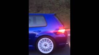 Golf 4 R32 vs Golf 5 R32 [upl. by Seedman]