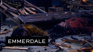 Emmerdale  The Woolpack Explodes As Meena Threatens Manpreet [upl. by Sinegra]