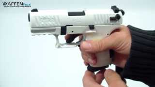 Walther P22Q Schreckschusswaffe 9mm White Edition Gaswaffentest wwwwaffenfuzzide [upl. by Gamber]