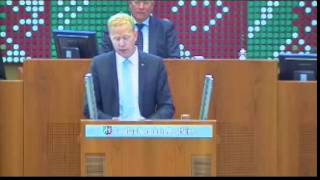 Henning Rehbaum hält Rede auf Plattdeutsch im Landtag [upl. by Freemon]