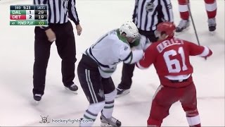 Antoine Roussel vs Xavier Ouellet Nov 29 2016 [upl. by Almeda]