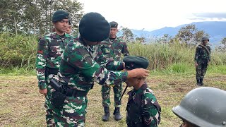 TRADISI PEMBARETAN BUKIT MERAH PUTIH PERSONEL YONIF 114SM [upl. by Yddet772]